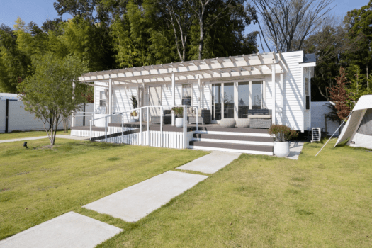 外観一例（トレーラーハウス）