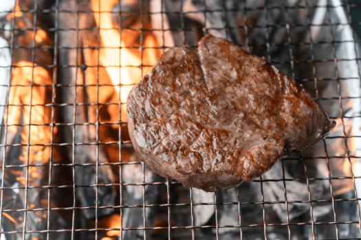 【フレンチシェフ監修】贅沢な常陸牛ステーキBBQプラン×愛犬と過ごせるグランピング/夕朝食付