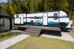 お部屋外観（セーラムトレーラーハウス）