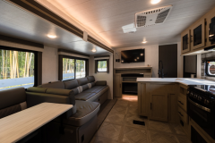 内装一例（セーラムトレーラーハウス）