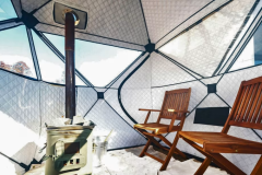 テントサウナ内