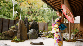 【館内イメージ】女性のお客様には、色浴衣、髪飾り、和小物貸出で全身コーディネート♪城崎の外湯巡りがもっと楽しくなる