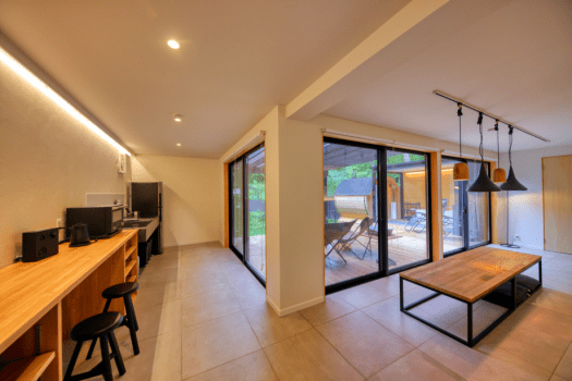 ■豪華小屋（Deluxe Cabin）■ 4床・80㎡ ＜Deluxe＞ 一棟全棟出租－設有室外客廳及露天風呂