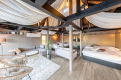 ドッグヴィラ -4ベッド-【ドッグラン・プール・天然温泉・サウナ付き】