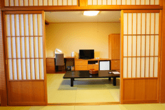 デラックス和室・二間続き（3～8名）