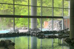 大雪山の秘湯にぜひお越しください。