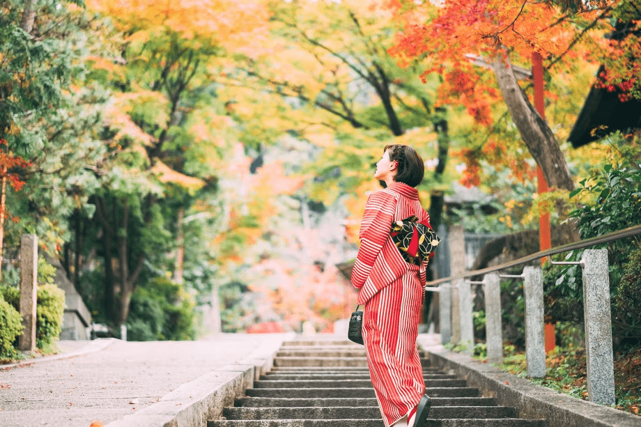 お一人で着られない方も安心♪おまかせで、着物姿でぶらり京都旅★