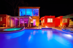 【素泊り】≪大人7～8名≫～アメリカンスタイルの大人の秘密基地。豪華設備で遊びつくす1棟貸切ヴィラ～【THE BOXY AWAJI】