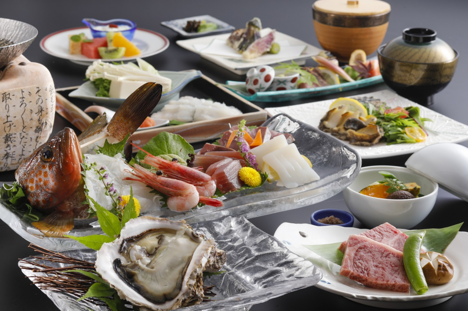 【夏・但馬牛＆地魚会席】岩牡蠣や但馬牛、ノドグロの煮つけなど美味新鮮を味わう！