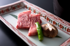 【但馬牛・ステーキ】但馬牛ロースを石焼きで! 【但馬牛・ステーキ】但馬牛ロースを石焼きで!