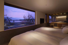 【Sosui so-sui】二楼设有床、客厅、露天浴池，可以一边放松一边欣赏如画的风景。