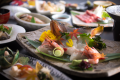 【秋・但馬牛＆地魚会席】但馬牛しゃぶしゃぶやのどぐろ煮つけ、松茸の天ぷらや鮑バター焼きなど。（一例）
