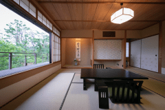 別邸・紫雲庵【主室１０帖・次の間４．５帖・専用内風呂】２階