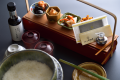 目の前で炊きあげる釜炊きご飯が好評のご朝食
