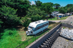 【デラックストレーラーステイ】広々ゆったり滞在。車横付け可