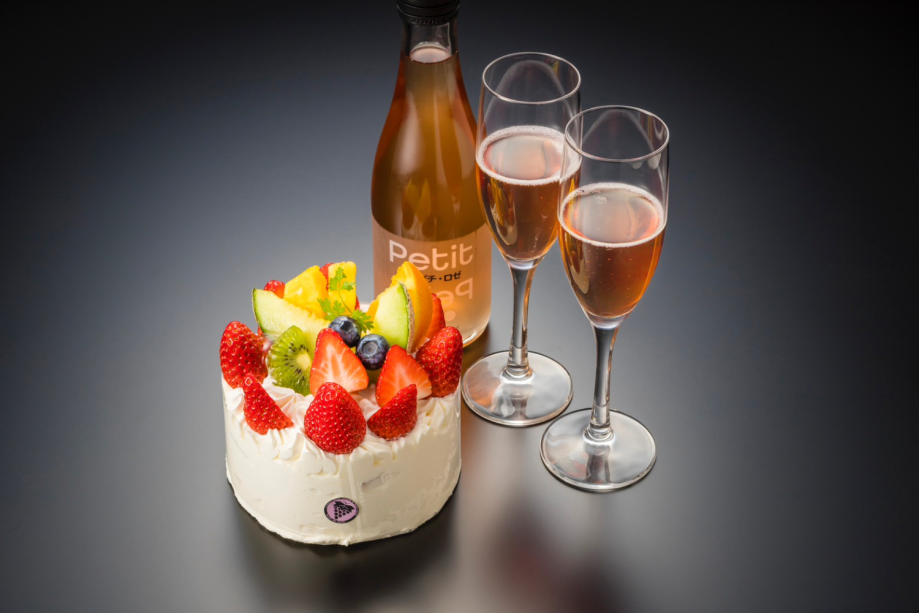 【記念日プラン】ケーキ&スパークリングワイン付き♪◆1泊2食スタンダード会席◆ご夕食場所は宿おまかせ 【記念日プラン】ケーキ&スパークリングワイン付き♪◆1泊2食スタンダード会席◆ご夕食場所は宿おまかせ
