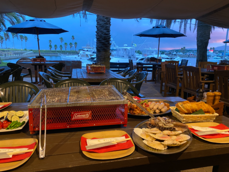 夕食は豪華シーサイドBBQプラン　<朝夕食付き＞