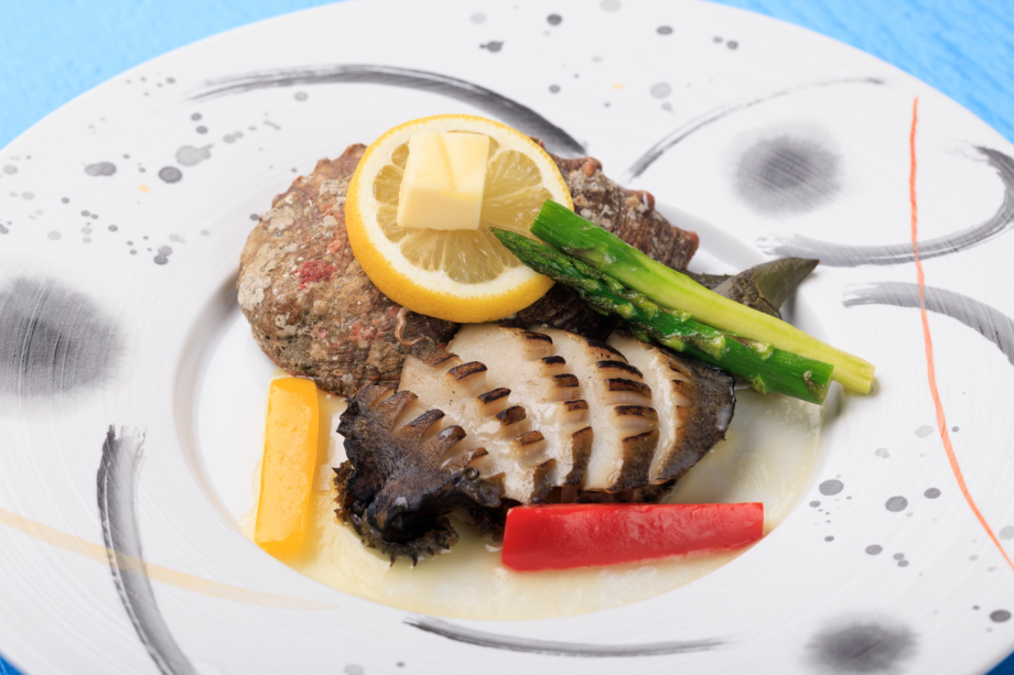 鮑バター焼き(夏限定) 鮑バター焼き(夏限定)