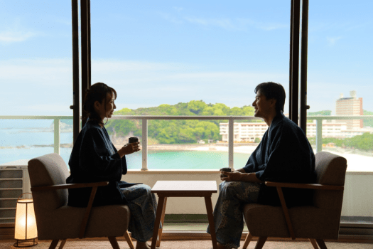 全室オーシャンビューのお部屋でごゆっくりお過ごしください。