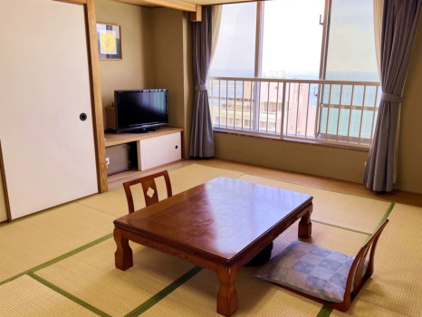 【別館：花てまり／和室10畳】＜オーシャンビュー＞本館と渡り廊下で繋がり、白良浜へ徒歩すぐの好立地