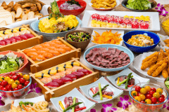 *【夕食バイキング）】ステーキ・お寿司に天ぷらも♪お子様からご年配の方までみんなで楽しめるバイキング