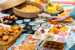 【朝食バイキング】レストラン「和久わく」にて、お好きなものをお召し上がりください。