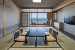 ＜2024年2月リニューアル＞紀州材や紀州備長炭を用いた純和風タイプの和室（7階）