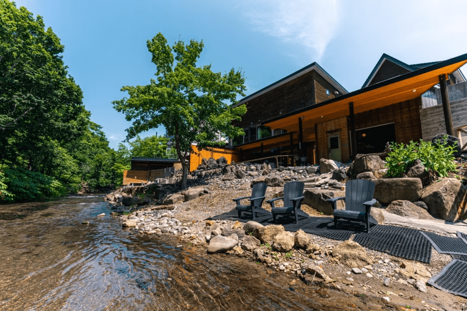 【日帰り】☆渓流大露天風呂と濃厚ソフトクリーム☆ご褒美日帰りステイ♪♪＜中標津ソフト食べ放題&times;温泉＞【※2025年サウナシュラン全国1位※】