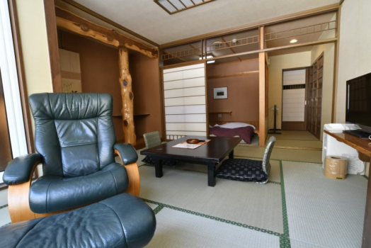 Main Bldg. Japanese Room - River view - *Non smoking