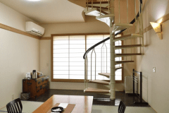 山側ロフト付き和室