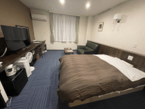 道路・駐車場側／別館シングル