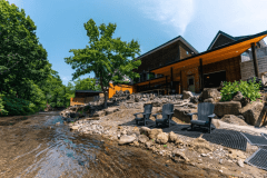 【日帰り】☆渓流大露天風呂と濃厚ソフトクリーム☆ご褒美日帰りステイ♪♪＜中標津ソフト食べ放題&times;温泉＞【※2025年サウナシュラン全国1位※】