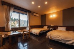 駐車場側洋室（禁煙）