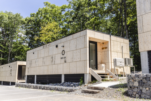 【NEST LAB.‐F】LDK＋ベッド×2＋テラス・ウッドデッキ・プライベートガーデン