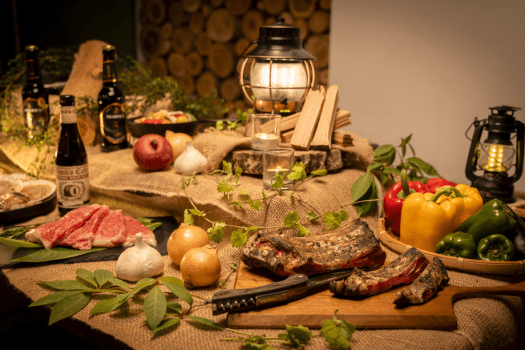 持ち込みで自由に、食事付プランで気軽に！自分のスタイルで、楽しいディナーをお楽しみください。