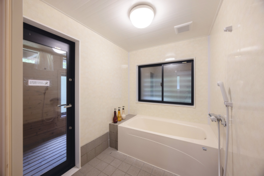 【アウトデッキ】バスルーム