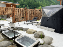 ・【ファミリーテントサウナ】2つの水風呂のご用意。複数人でも快適にご利用いただけます