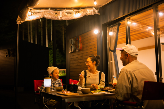 【全棟専用ウッドデッキ付】BBQはもちろん、自然を感じながらゆったりとした時間をお過ごしいただけます 【全棟専用ウッドデッキ付】BBQはもちろん、自然を感じながらゆったりとした時間をお過ごしいただけます