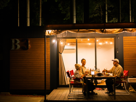 【全棟専用ウッドデッキ付】BBQはもちろん、自然を感じながらゆったりとした時間をお過ごしいただけます 【全棟専用ウッドデッキ付】BBQはもちろん、自然を感じながらゆったりとした時間をお過ごしいただけます