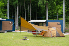 【コテージ】各棟に設営済みテントをご用意しております♪気軽にアウトドア体験をお楽しみいただけます♪