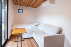 【ダブルコテージ】ダブルベッド1台＋リビングルーム