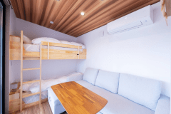 【グループコテージ】2段ベッド2台＋リビングルーム