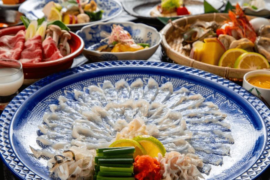 一皿一皿が彩り豊かに並び、目でも舌でも味わえる贅沢なひとときをお届けします