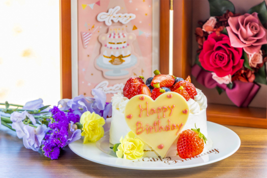 【1泊2食】≪Anniversary≫大切な記念日を彩る”5大特典付き”アニバーサリープラン～記念日ケーキ×スパークリングワインetc～