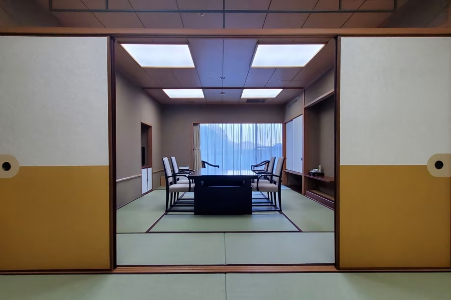 【数寄屋造り客室】西館・６階一間和室（本間）