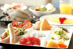 【明治館の朝食★お食事処・共楽】ブッフェスタイルが復活！和洋の料理をお好きなものを思う存分に！