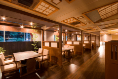 【お食事処・共楽】