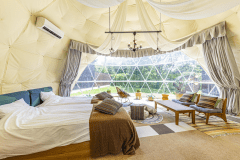 【2ベッド・ドームテント】≪ヤルヴィ／メッツァ≫-1棟貸切・天然温泉風呂・7Mドームテント-