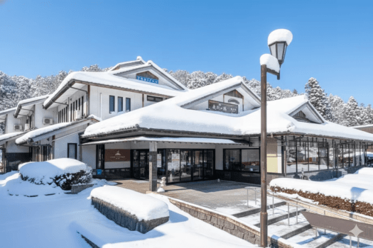 《鴨池荘》冷えた体をサウナ・大浴場で温められる！グランスノー奥伊吹スキー場に一番近い宿♪車で約30分★スノー体験プラン【駐車場無料券＆セットレンタル割引付】