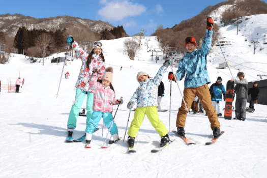 《鴨池荘》冷えた体をサウナ・大浴場で温められる！グランスノー奥伊吹スキー場に一番近い宿♪車で約30分★スノー体験プラン【駐車場無料券＆セットレンタル割引付】